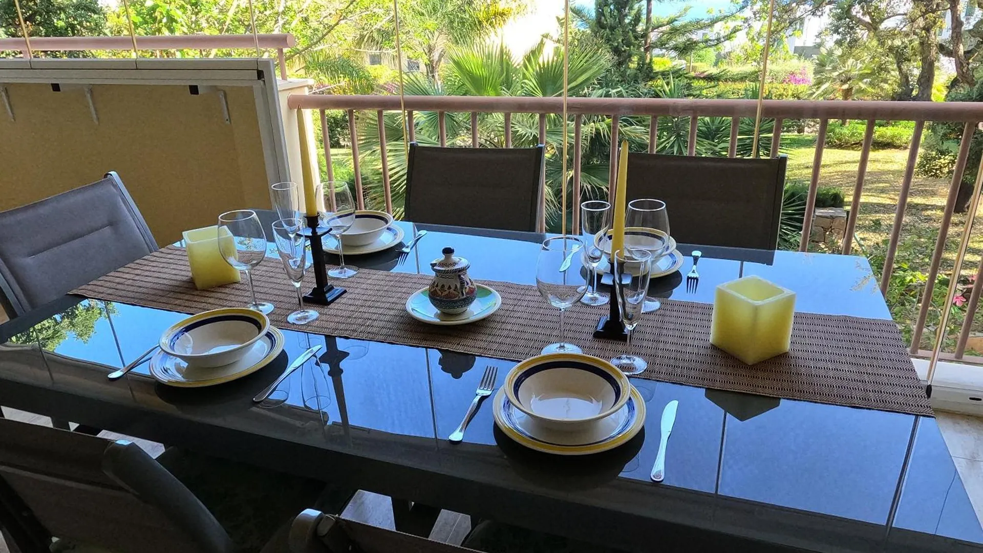 Comfy Apartment In The Heart Of The Costa Del Sol Sitio de Calahonda Spain