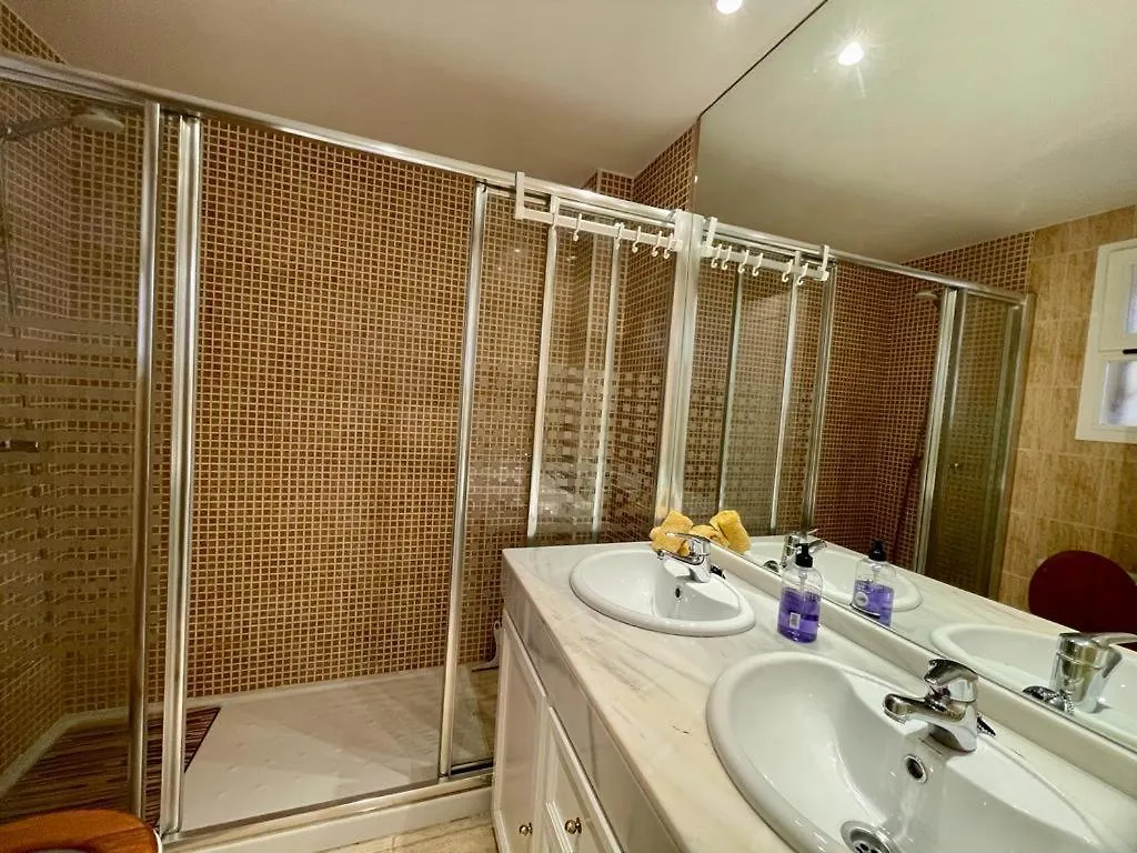 Comfy Apartment In The Heart Of The Costa Del Sol Sitio de Calahonda Spain