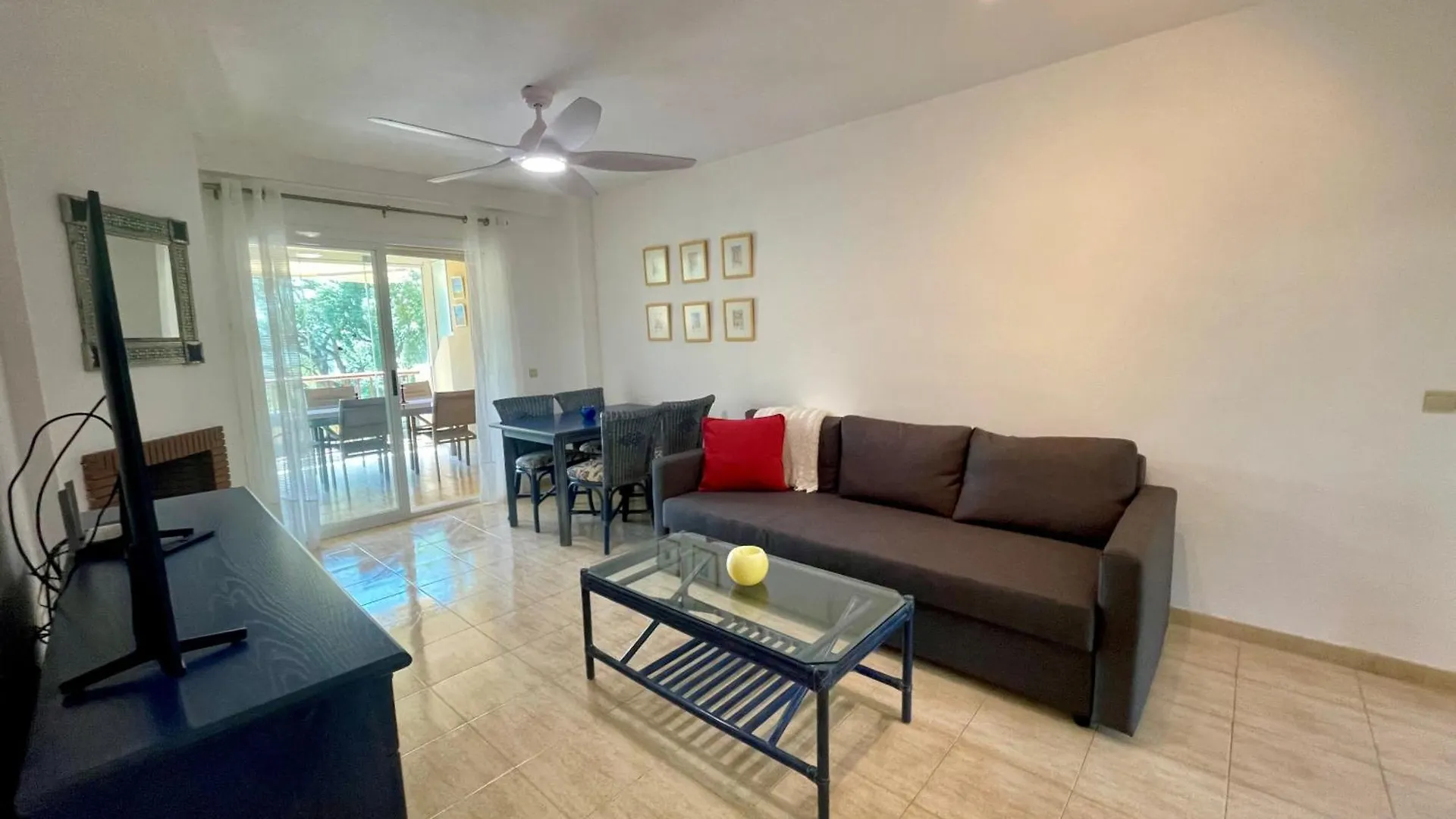 Comfy Apartment In The Heart Of The Costa Del Sol Sitio de Calahonda